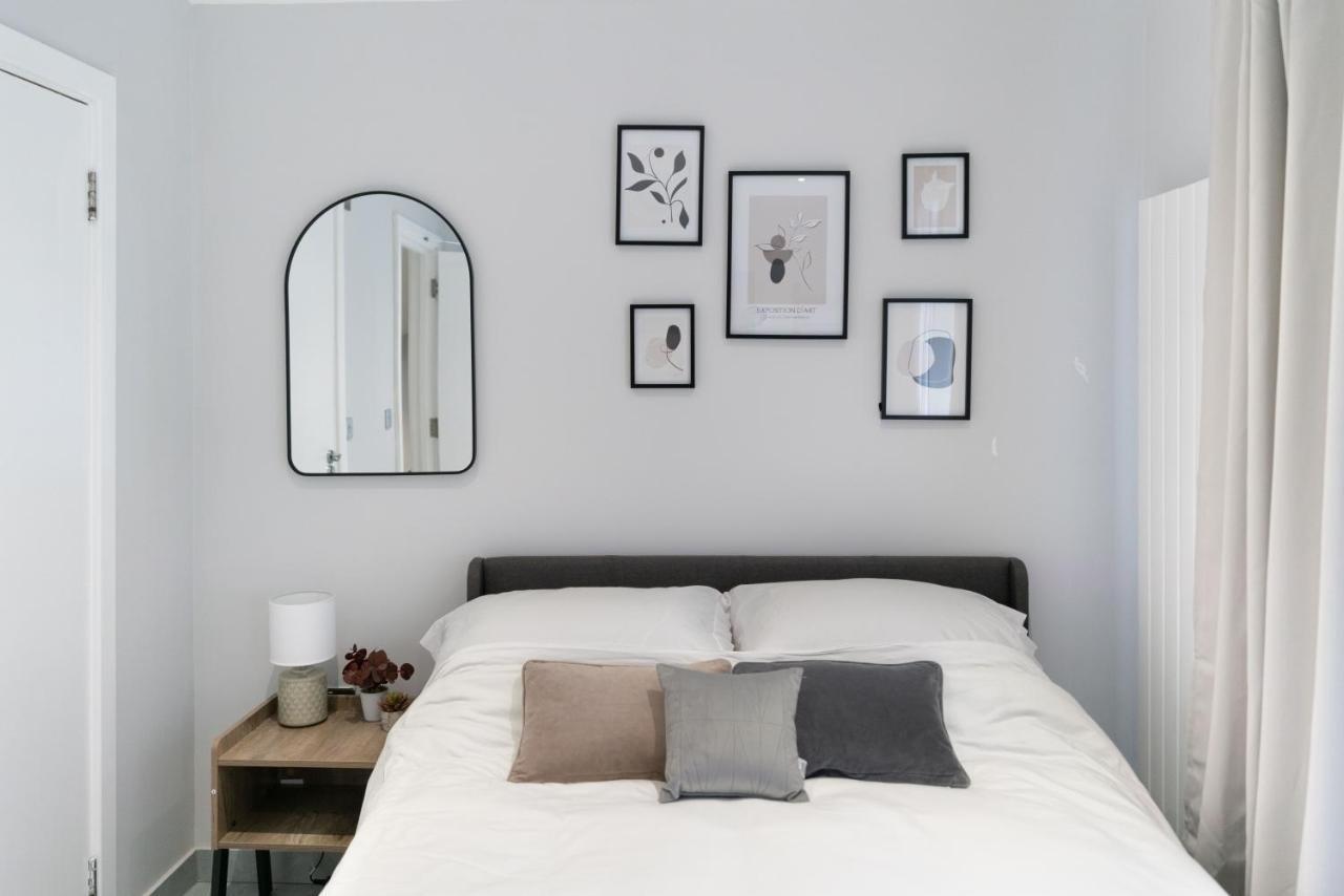 Luxury 5Bd Suite Guest House London Bagian luar foto