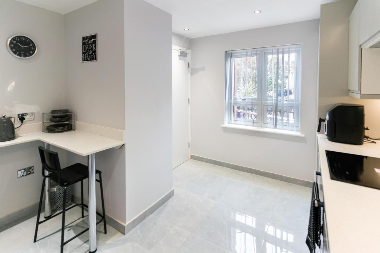 Luxury 5Bd Suite Guest House London Bagian luar foto