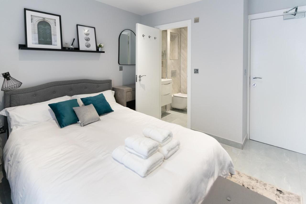 Luxury 5Bd Suite Guest House London Bagian luar foto