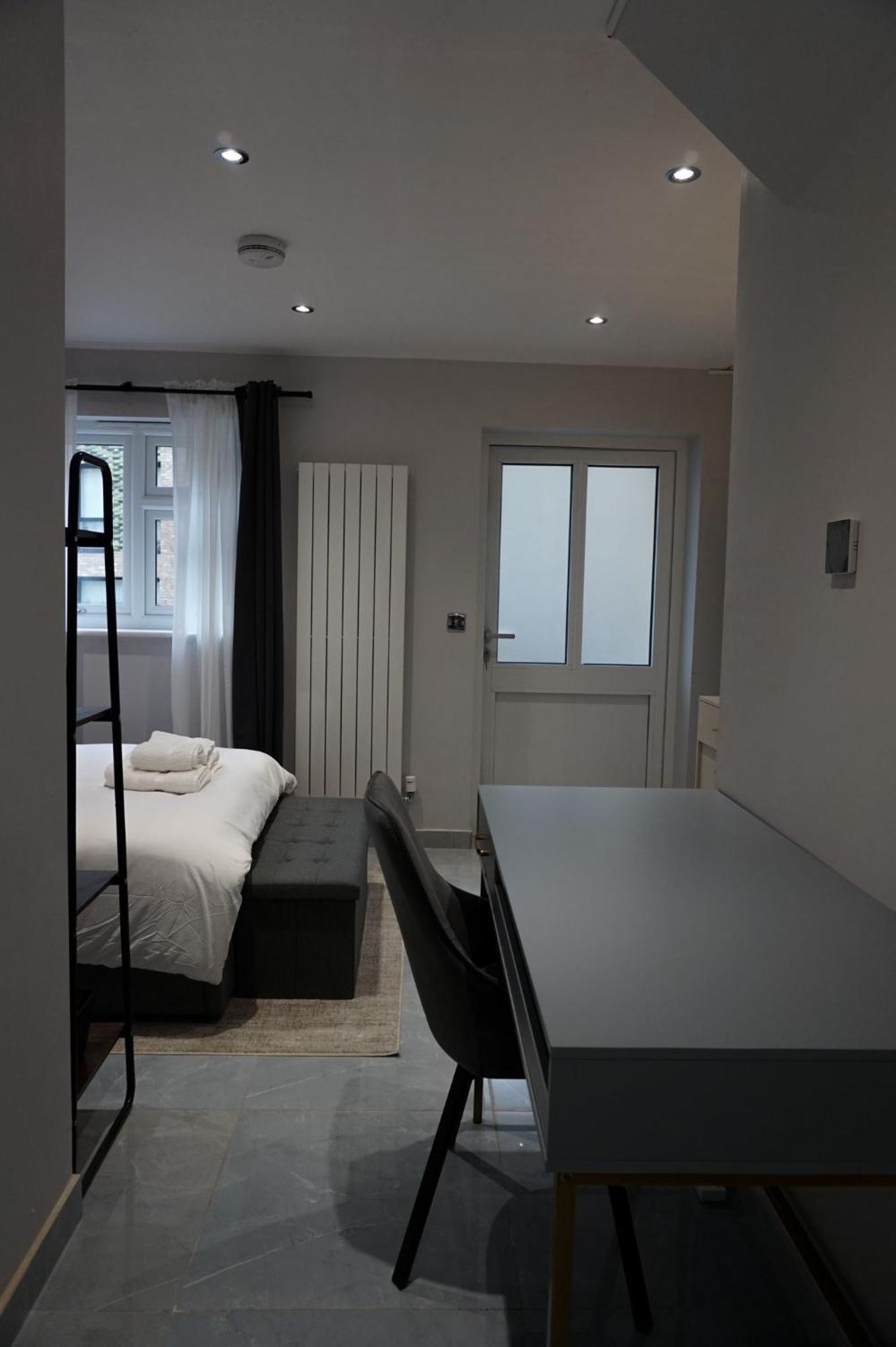 Luxury 5Bd Suite Guest House London Bagian luar foto